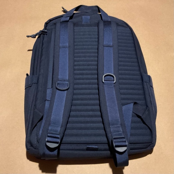 Topo Designs Tech Daypack 20L - Picture 6 of 9